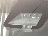 【トヨタセーフティセンス】走行中に前方の車両等を認識し、衝突しそうな時は警報とブレーキで衝突回避と被害軽減をアシスト。より安全にドライブをお楽しみいただけます。