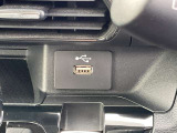 [USBソケット]今や必需品のUSB!!お出かけの際には大活躍間違いなし!!!