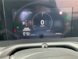 視認性の高いメーターで運転情報を的確に把握できます!