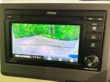 【バックカメラ】駐車時に後方がリアルタイム映像で確認できます。大型商業施設や立体駐車場での駐車時や、夜間のバック時に大活躍!運転スキルに関わらず、今や必須となった装備のひとつです!