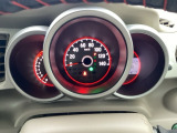 エコ運転するとメーターが緑へ変わります。