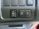 ハンズフリー両側電動スライドドアです。大変便利ですよ!