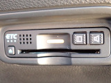 ■【ETC車載器】が装備されています。セットアップをしてお渡しとなり、ETCカードを差し込むだけで高速道路の利用が可能です。