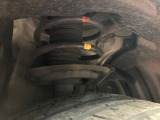 お車を安心してお乗りいただく為には、足回りの定期点検が欠かせません。サービスサポート(有償保証)では無料点検もご提供しており、安心のカーライフをお過ごしいただけるサポート体制が整っています。