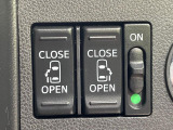 【両側パワースライドドア】スマートキーや運転席のスイッチで後席両側スライドドアの開閉が可能♪電動だから力を入れてドアを開ける必要が無く、小さなお子様でも簡単に開け閉めでき快適です♪