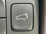 【パワーバックドア】スマートキーや運転席のボタンを押すだけでリアゲートが自動で開閉します!荷物を持っている時や、高い位置にあるバックドアを閉める際に便利な機能です♪