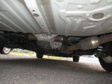 下廻りの防錆加工は多くの方が施工されてます。サビてフレームに穴が開く前にオプションで施工されることをお勧めいたします。融雪剤などから下回りを長期間、守ります。是非購入時ご検討ください