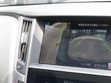 【サイドブラインドビューモニター】道路端への幅寄せや狭い道での離合でお使いいただくと安心して操作が行えます♪
