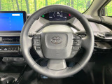 【純正革巻きステアリング】上質な革を使用することで、手にしっかり馴染みとても運転しやすいハンドルです♪