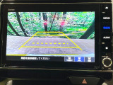 【バックカメラ】駐車時に後方がリアルタイム映像で確認できます。大型商業施設や立体駐車場での駐車時や、夜間のバック時に大活躍!運転スキルに関わらず、今や必須となった装備のひとつです!