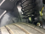 お車を安心してお乗りいただく為には、足回りの定期点検が欠かせません。サービスサポート(有償保証)では無料点検もご提供しており、安心のカーライフをお過ごしいただけるサポート体制が整っています。