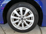 【アルミホイール】純正アルミホイール装着車です。