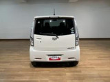 国道1号線沿い(京都方面)にございます。公共交通機関ですと京阪電車「枚方市」(京橋から特急で1駅)よりバス「国道池ノ宮」徒歩約5分です。