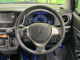 【純正革巻きステアリング】上質な革を使用することで、手にしっかり馴染みとても運転しやすいハンドルです♪
