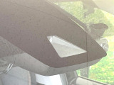 【トヨタセーフティセンス】走行中に前方の車両等を認識し、衝突しそうな時は警報とブレーキで衝突回避と被害軽減をアシスト。より安全にドライブをお楽しみいただけます。