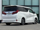 店舗にて現車の確認もいただけますので、お電話で在庫のご確認の上是非ご来店くださいませ。