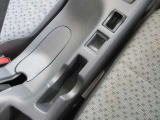 コインホルダーも装備していますのですぐ使う小銭が収納できます