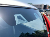 【衝突被害軽減ブレーキ】前方の車両や歩行者を検知し、ブザー音や表示によって警告!衝突の可能性が高まるとブレーキ踏力をアシストしてくれますが、あくまでもサポートですので運転手の判断・操作が大事です☆