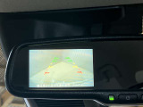 【バックモニター】駐車時に後ろの映像がバックミラーにうつるので駐車がらくらく★車庫入れが心配なかたもバックモニターで安心★