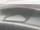 【トヨタセーフティセンス】走行中に前方の車両等を認識し、衝突しそうな時は警報とブレーキで衝突回避と被害軽減をアシスト。より安全にドライブをお楽しみいただけます。