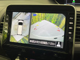 【アラウンドビューモニター】専用のカメラにより、上から見下ろしたような視点で360度クルマの周囲を確認することができます☆死角部分も確認しやすく、狭い場所での切り返しや駐車もスムーズに行えます。