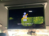 【フリップダウンモニター】大画面モニターで後席でもエンタメをお楽しみいただけます。小さなお子様にも大人気の装備です♪