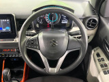 【ステアリングスイッチ】運転中、前方から目線をそらすことなく、オーディオ等の操作が可能な便利機能!安心&快適なドライブを演出してくれます♪