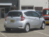 カーマックスは安心の自社認証工場、自社鈑金工場完備しております。お客様をトータルサポート致します。 ご購入後のアフターもお任せください。