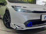 【LEDヘッドライト】悪天候や夜間走行時も良好な視界を確保し安心して運転できる高輝度LEDヘッドライトを装備!点灯速度が早く、消費電力も抑えられています。