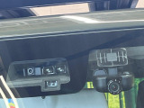 【ドライブレコーダー】ドライブレコーダー装備!走行中はもちろん、あおり運転や事故に遭遇した際、映像で記録し、万一のリスクに備えます。※記録用SDカードはお客様ご自身でご準備いただく必要があります。
