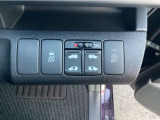 【両側パワースライドドア】両側がパワースライドドアになっており、運転席のスイッチやスマートキーのボタンからでも開閉が可能です!狭い駐車場でのお子様の乗り降りに便利です