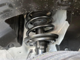 お車を安心してお乗りいただく為には、足回りの定期点検が欠かせません。サービスサポート(有償保証)では無料点検もご提供しており、安心のカーライフをお過ごしいただけるサポート体制が整っています。