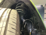 お車を安心してお乗りいただく為には、足回りの定期点検が欠かせません。サービスサポート(有償保証)では無料点検もご提供しており、安心のカーライフをお過ごしいただけるサポート体制が整っています。