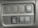 【両側電動スライドドア】便利な両側電動スライドドアです。インテリジェントキーや運転席のスイッチでドアの開閉が出来るので、とても便利な装備です♪