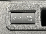 【ハンズフリーパワーバックドア】リアバンパー下部に足先を出し入れするだけでバックドアが自動で開閉♪両手が荷物でふさがっている時でもラクラク開閉操作が行えます!
