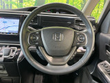 【純正革巻きステアリング】上質な革を使用することで、手にしっかり馴染みとても運転しやすいハンドルです♪