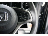 Hondaセンシングの機能のひとつ、アダプティブクルーズコントロール付!アクセルから足を離しても設定したスピードと前車との車間を保ち走行してくれます!車線維持もアシスト☆高速道路で疲労軽減ですね☆