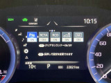 後退時の横断車両を検知し、安心の駐車をサポートします。