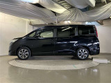 ディーラーならではの保証が付いたお勧め車です。お気軽にお問い合わせ下さい。電動スライドドアは、小さいお子様やご年配の方でも楽々開閉出来る優れものッ♪有ると便利な装備です!