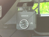 【ドライブレコーダー】ドライブレコーダー装備!走行中はもちろん、あおり運転や事故に遭遇した際、映像で記録し、万一のリスクに備えます。※記録用SDカードはお客様ご自身でご準備いただく必要があります。