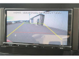 バックモニター付ですので、車庫入れも駐車もラクラクです。