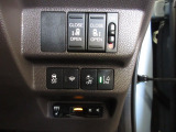 ETC付。高速道路の料金所はキャッシュレスで通過です。両側電動スライドドア等のスイッチも配置。