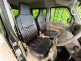 運転席シート廻りは使用感も少なく、良好な状態となっています。丁寧に使われていたことがよくわかりますね。