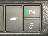 【パワーバックドア】スマートキーや運転席のボタンを押すだけでリアゲートが自動で開閉します!荷物を持っている時や、高い位置にあるバックドアを閉める際に便利な機能です♪