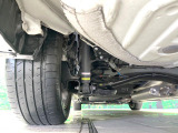 お車を安心してお乗りいただく為には、足回りの定期点検が欠かせません。サービスサポート(有償保証)では無料点検もご提供しており、安心のカーライフをお過ごしいただけるサポート体制が整っています。
