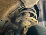 お車を安心してお乗りいただく為には、足回りの定期点検が欠かせません。サービスサポート(有償保証)では無料点検もご提供しており、安心のカーライフをお過ごしいただけるサポート体制が整っています。