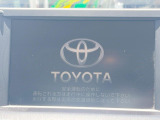 【メーカー純正ナビ】インテリアに溶け込むスタイリッシュな「専用設計」メーカーナビを装備♪視認性や操作性など基本性能にも優れ、より上質なカーライフをお楽しみいただけます。