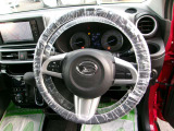 握りやすいハンドルで快適に運転が可能です!