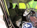 運転席シート廻りは使用感も少なく、良好な状態となっています。丁寧に使われていたことがよくわかりますね。