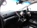 見晴らしのよい前方視界で、安全に運転いただけます。